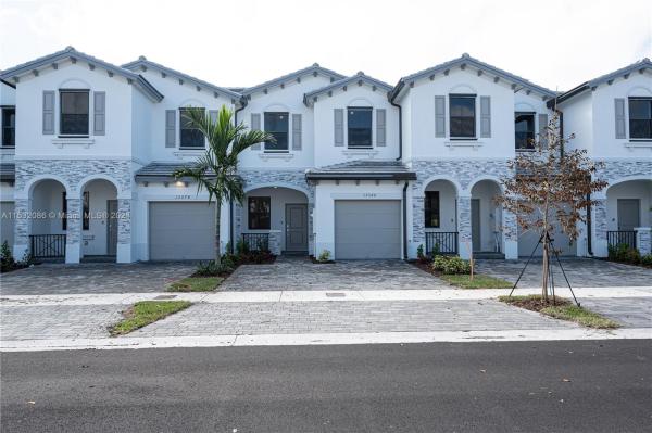 Pine Vista, 13380 SW 287th Ter #., Leisure City, Florida 33033, image 3