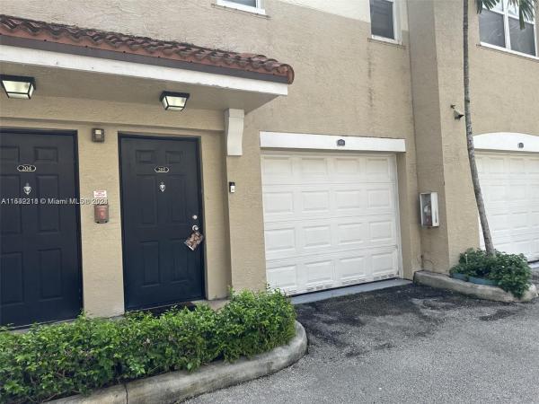 Poinciana Place, 5860 W Sample Rd #205, Lake Worth, Florida 33067, image 3