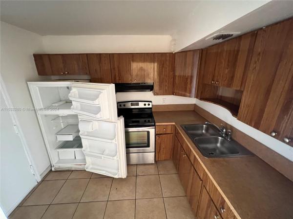Royal Point, 3610 NW 21st St #401, Lauderdale Lakes, Florida 33311, image 1