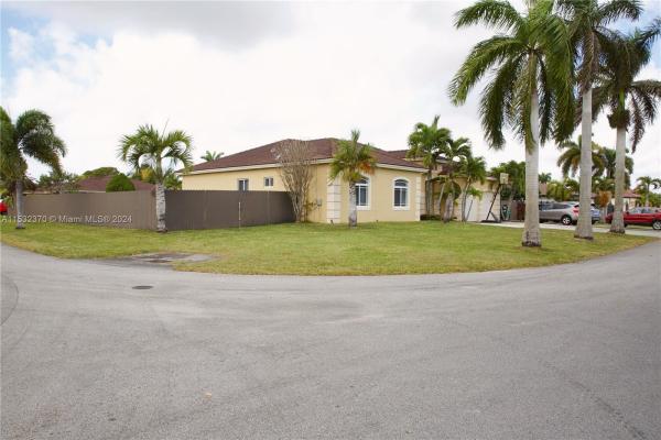 21332 SW 129th Ct, Unincorporated Dade County, Florida 33177, image 3
