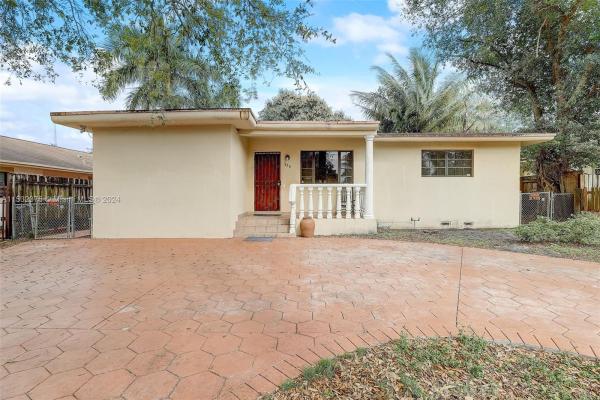 Fulford Highlands, 315 NE 160th Ter, Golden Glades, Florida 33162, image 1