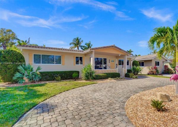 Country Club Homes, 1106 N 13th Ave, Hollywood, Florida 33019, image 1