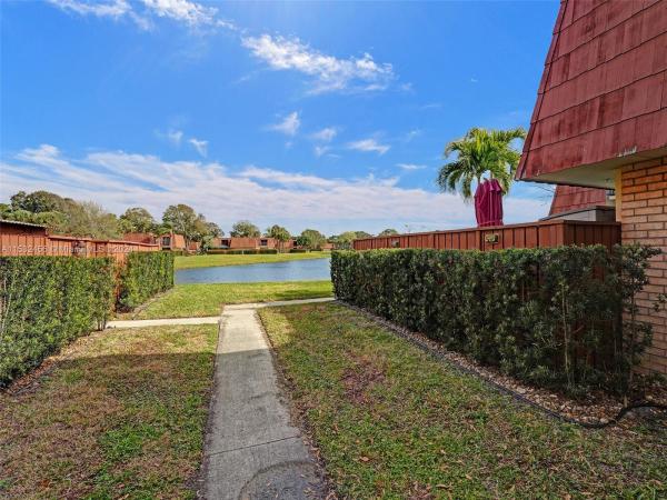 Sandalwood At Boynton Beach, 313 Buttonwood Ln, Boynton Beach, Florida 33436, image 3