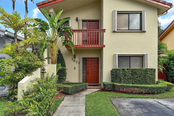 University Villas, 2421 SW 99th Ct #10, University Park, Florida 33165, image 1