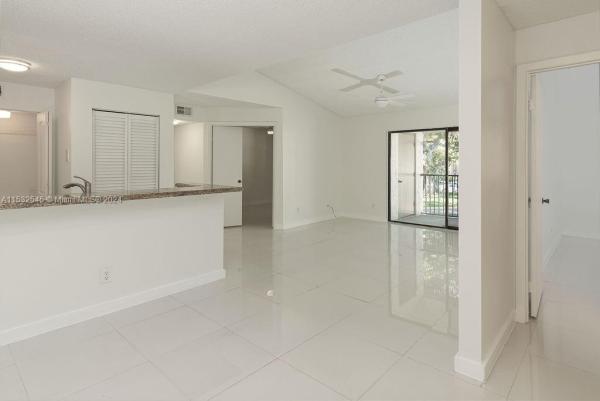 Hollywood Parc, 640 S Park Rd #21-4, Hollywood, Florida 33021, image 1