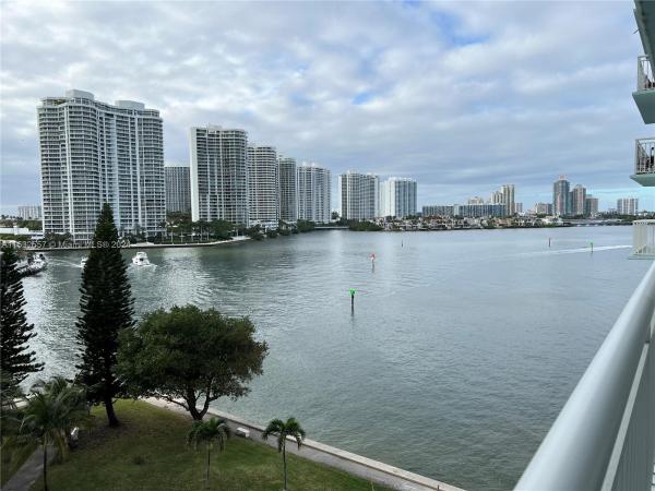 Winston Towers 500, 301 174th St #720, Sunny Isles Beach, Florida 33160, image 1