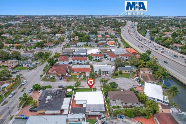 Hacker Heights, 1121 NW 30th Ct, Miami, Florida 33125, image 3