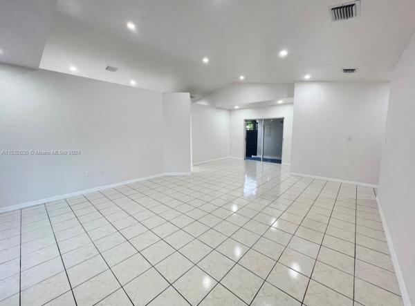 Peral, 9548 SW 154th Pl, The Hammocks, Florida 33196, image 3