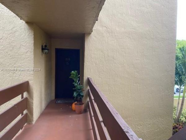 Kenland Pointe, 9015 SW 125th Ave #N210, The Crossings, Florida 33186, image 2