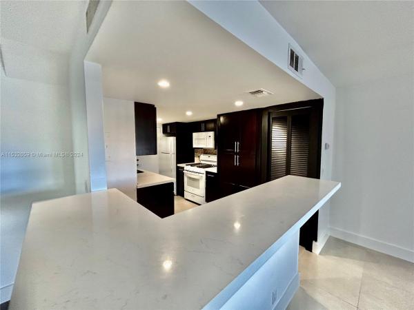 Venetian Gardens At Country Club Of Miami, 17911 NW 68th Ave #O203, Hialeah, Florida 33015, image 1