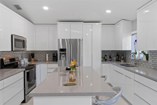 Manatee Cove, 8955 SW 215th Ter, Cutler Bay, Florida 33189, image 2