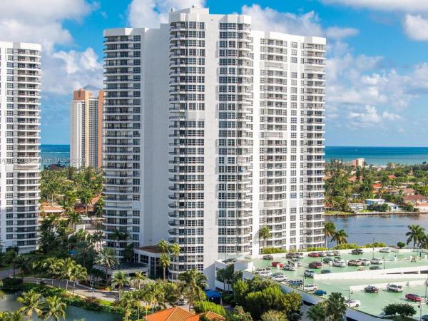 Mystic Pointe Tower 200, 19101 NE 36th Ct #311, Aventura, Florida 33180, image 2