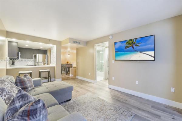 Grove Square, 2801 Florida Ave #226, Miami, Florida 33133, image 1