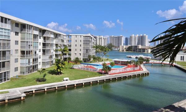 Point East, 2905 Point East Dr #L409, Aventura, Florida 33160, image 2