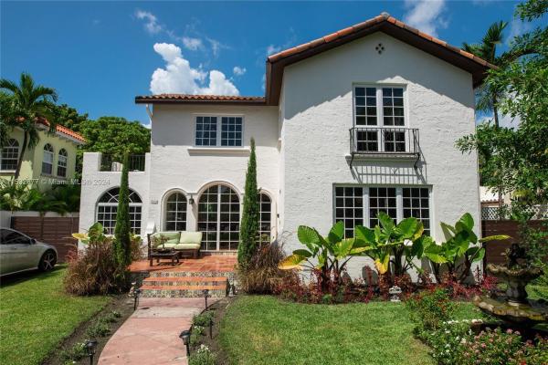 Sunset Lake, 2112 Alton Rd, Miami Beach, Florida 33140, image 3