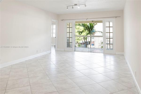 Village At Harbor Beach, 2424 SE 17th St #B312, Fort Lauderdale, Florida 33316, image 1