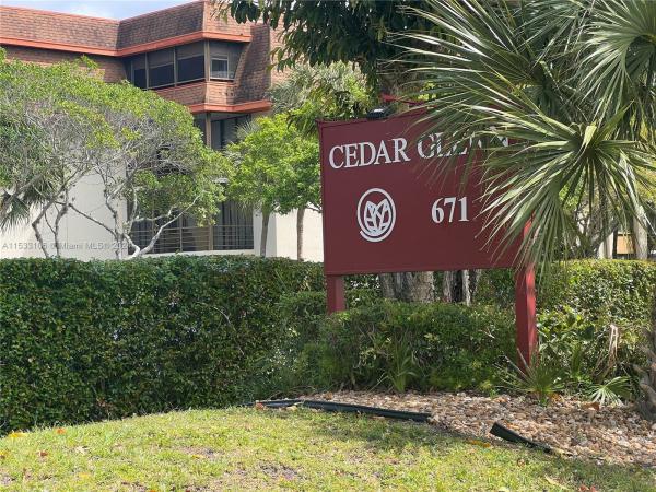 Cedar Glenn, Ives Estates, Florida 33179, image 1