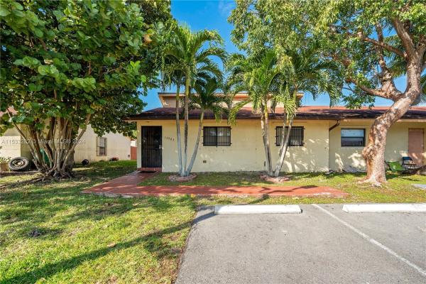 Waterside Townhomes, 13983 SW 280th Ter, Leisure City, Florida 33033, image 3