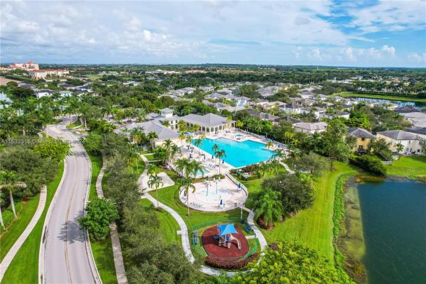 Atlantis At Oasis, 2434 NE 4th St, Homestead, Florida 33033, image 3