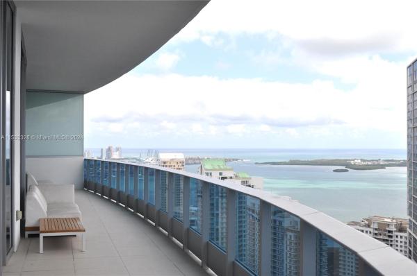 Epic Hotel & Residences, 200 Biscayne Boulevard Way #5202, Miami, Florida 33131, image 1
