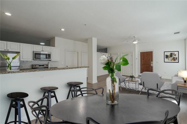 150 SE 3rd Ave #408, Miami, Florida 33131, image 1