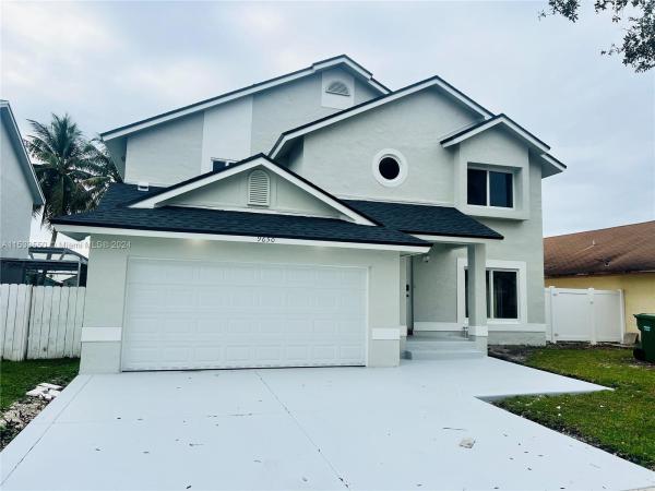 Lakeside Key, 9650 SW 9th Ct, Pembroke Pines, Florida 33025, image 1