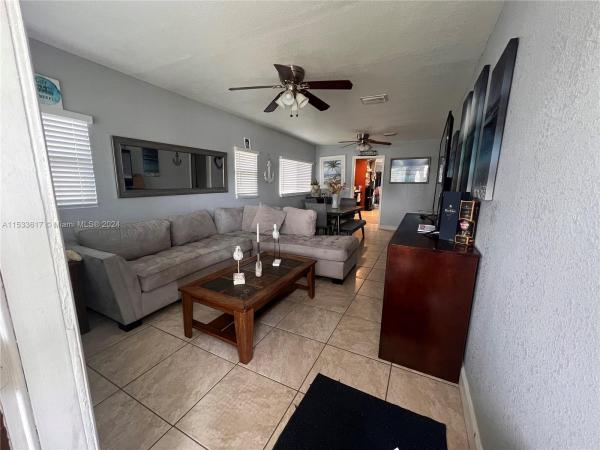 Town Of Hialeah, 258 E 12th St, Hialeah, Florida 33010, image 2