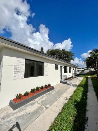 Melrose Heights, 2465 NW 35th St, Miami, Florida 33142, image 3