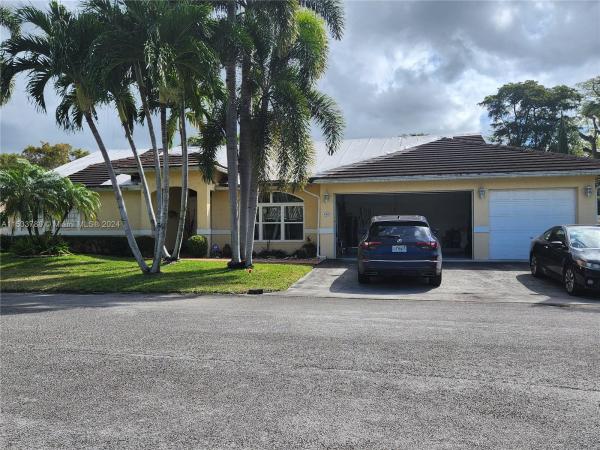 Pebble Creek At Jacaranda, 640 SW 101st Ave, Plantation, Florida 33324, image 1