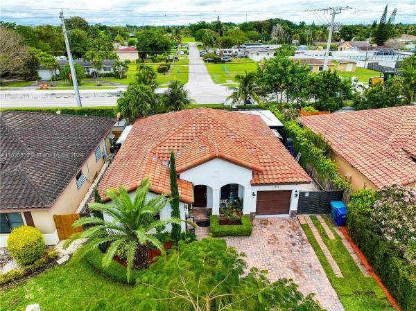 Moody Drive Homes, 13351 SW 268th Ter, Princeton, Florida 33032, image 1