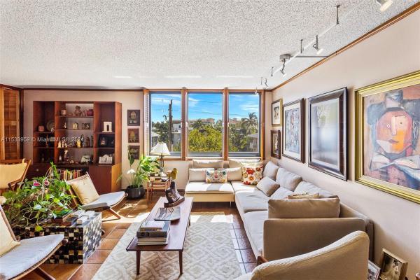 Galen 250, 250 Galen Dr #44, Key Biscayne, Florida 33149, image 1