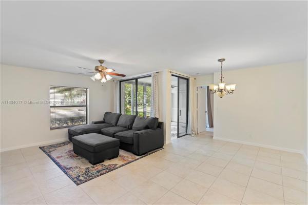 Applewood Village 2, 4645 N Carambola Cir N #2726, Coconut Creek, Florida 33066, image 2