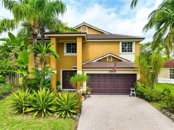 Monterey Lakes, 9309 SW 212th Ter, Cutler Bay, Florida 33189, image 2