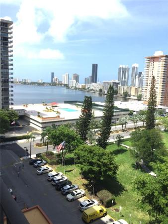Winston Towers 700, 290 174th St #1117, Sunny Isles Beach, Florida 33160, image 2