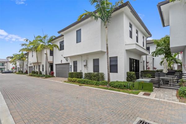 Canarias At Downtown Doral, 8249 NW 46th St, Doral, Florida 33166, image 3