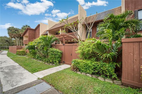 Snapper Village, 6241 SW 116th Pl #F, Kendall, Florida 33173, image 3