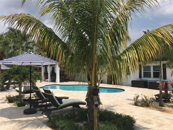 Devon Aire Estates, The Crossings, Florida 33186, image 1