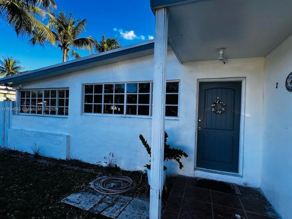 Irons Manor, 840 NE 128th St, North Miami, Florida 33161, image 1