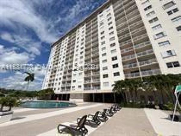 Coastal Towers, 400 Kings Point Dr #406, Sunny Isles Beach, Florida 33160, image 1