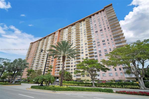 Winston Towers 200, 251 174th St #1810, Sunny Isles Beach, Florida 33160, image 1