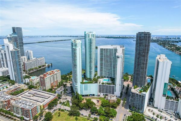 Quantum On The Bay, 1900 N Bayshore Dr #2003, Miami, Florida 33132, image 1