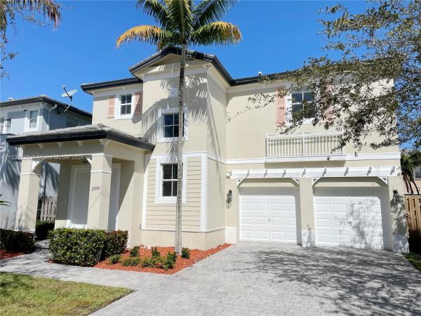 Aruba At Oasis, 2939 NE 1st Dr, Homestead, Florida 33033, image 1