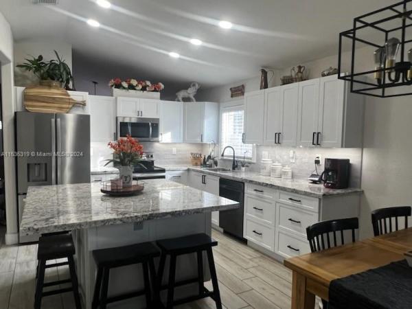Golden Eagle Estates, 10054 NW 127th Ter, Hialeah Gardens, Florida 33018, image 1