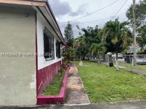 Oakland Grove, 8314 NE 3rd Ct, Miami, Florida 33138, image 2