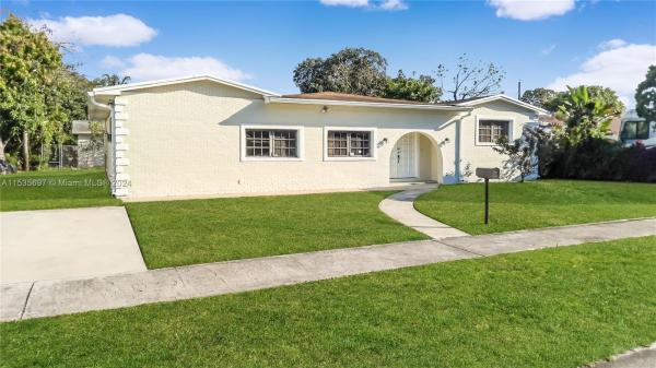 Scott Lake Manor, 1511 NW 179th Ter, Miami Gardens, Florida 33169, image 3