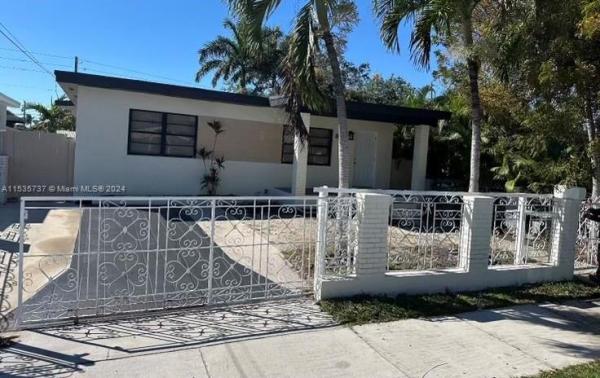 Edenholme Gardens, 860 NW 18th Pl, Miami, Florida 33125, image 2