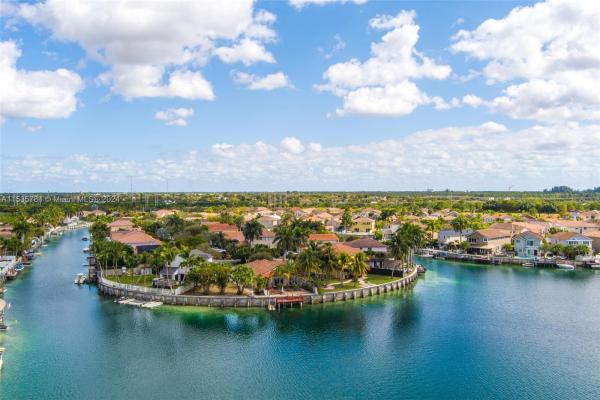 The Point, 13281 SW 146th St, Three Lakes, Florida 33186, image 2