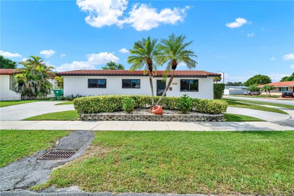 Martinez, 10294 SW 33rd St, University Park, Florida 33165, image 1