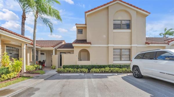 Villa Homes At The Moors, 6249 NW 170th Ter, Country Club, Florida 33015, image 2
