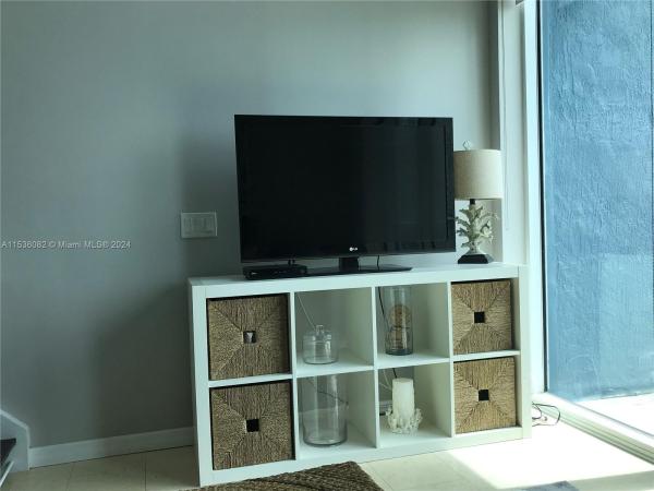 Infinity At Brickell, 60 SW 13th St #2202, Miami, Florida 33130, image 3